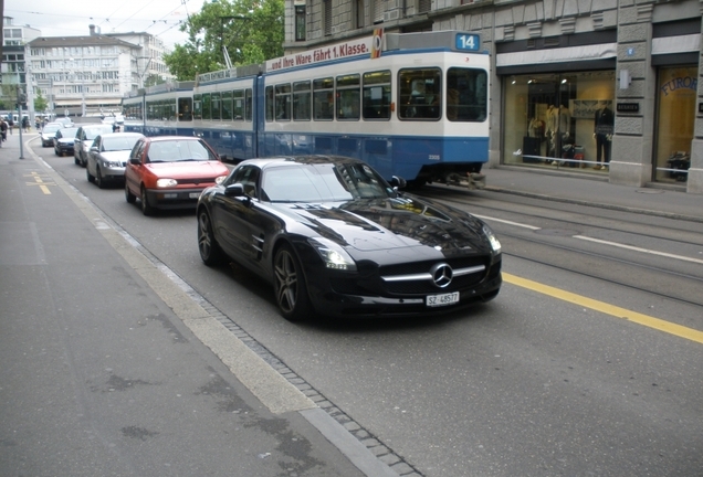 Mercedes-Benz SLS AMG