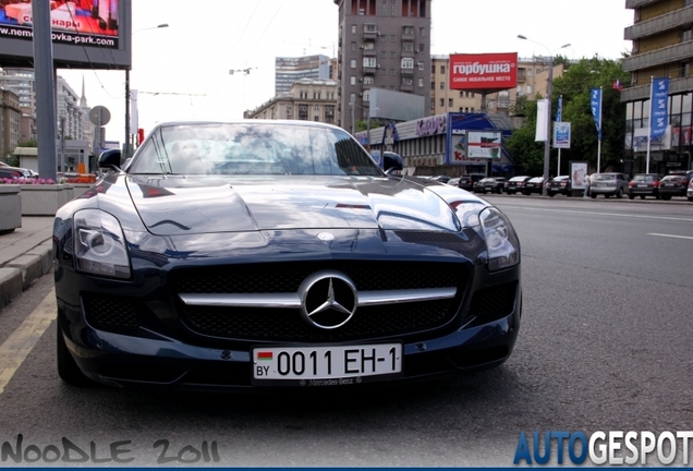 Mercedes-Benz SLS AMG