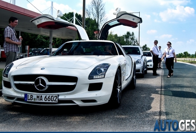 Mercedes-Benz SLS AMG