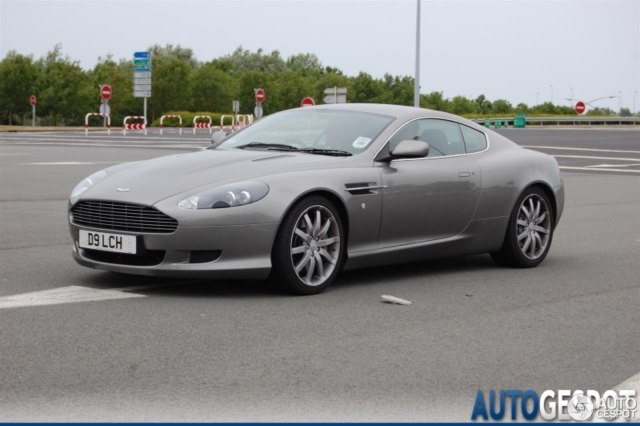 Aston Martin DB9