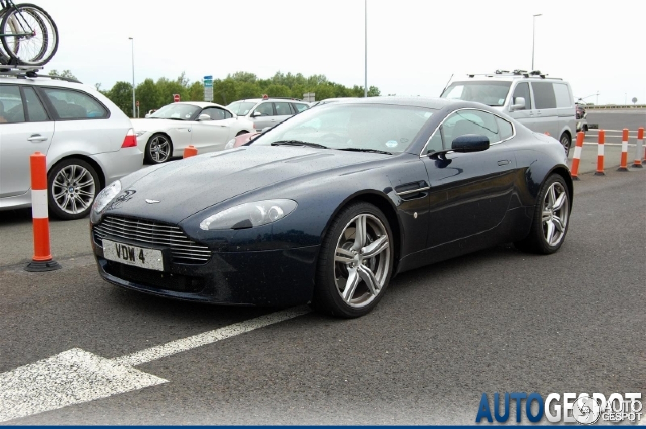 Aston Martin V8 Vantage