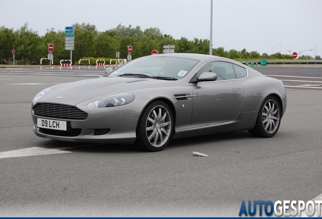 Aston Martin DB9