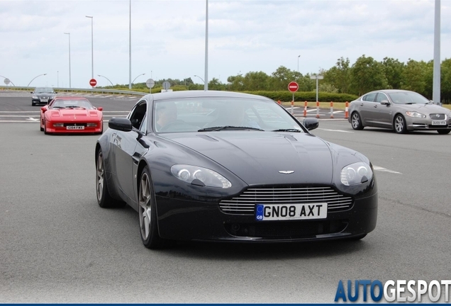 Aston Martin V8 Vantage