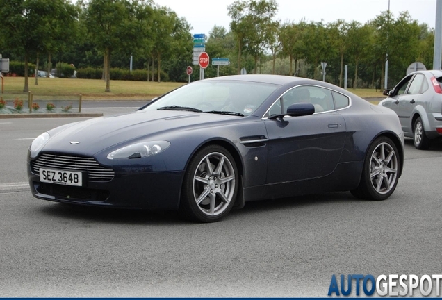 Aston Martin V8 Vantage