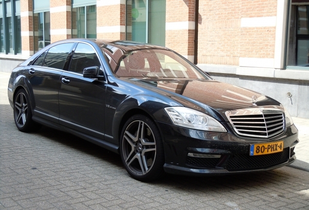 Mercedes-Benz S 63 AMG W221 2011