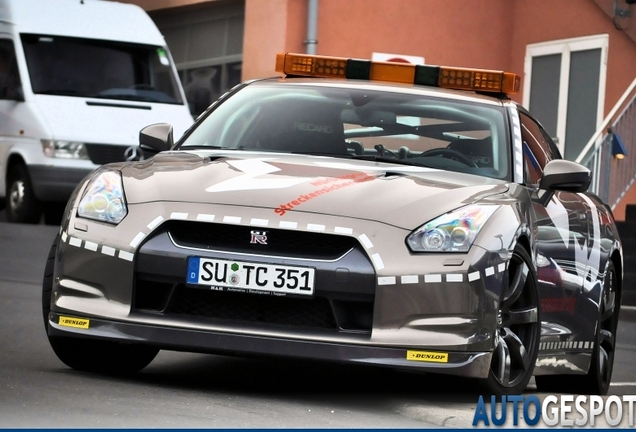 Nissan GT-R