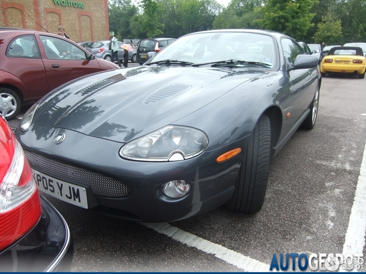 Jaguar XKR