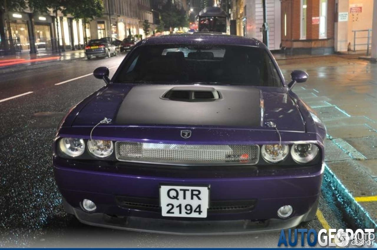 Dodge Challenger SRT-8