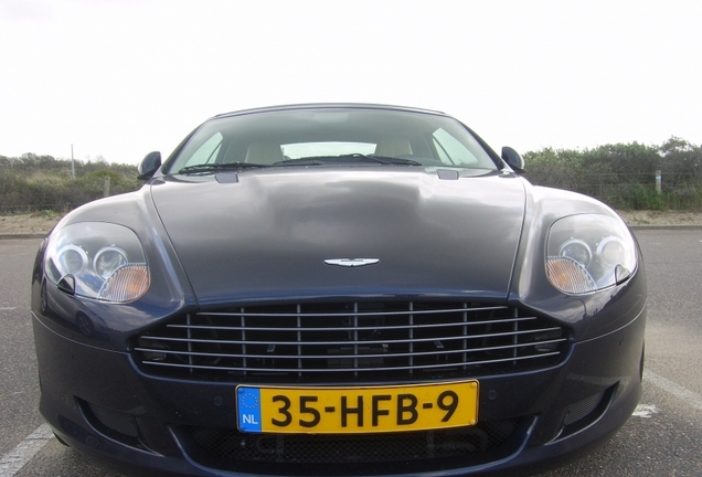 Aston Martin DB9 Volante