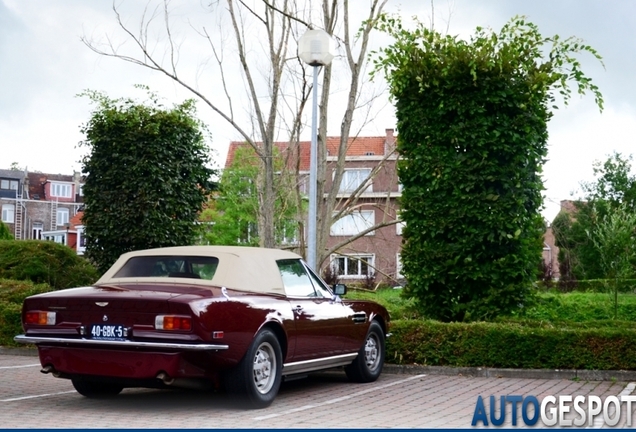 Aston Martin V8 Volante 1978-1990