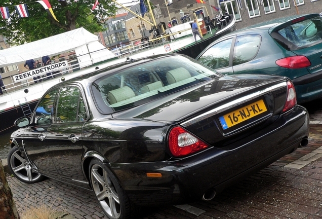 Jaguar XJR