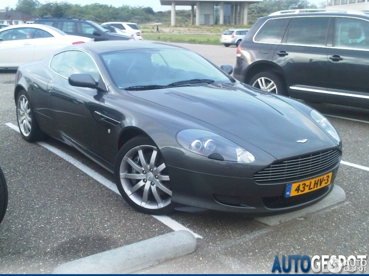 Aston Martin DB9