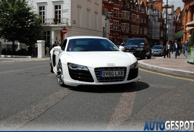 Audi R8 V10