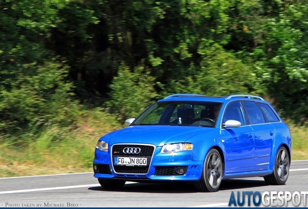 Audi RS4 Avant B7