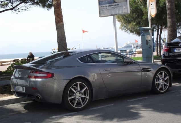 Aston Martin V8 Vantage