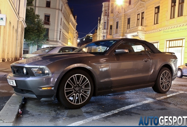 Ford Mustang GT Convertible 2010