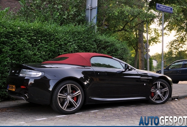 Aston Martin V8 Vantage N400 Roadster