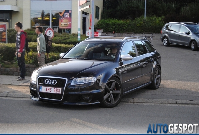 Audi RS4 Avant B7