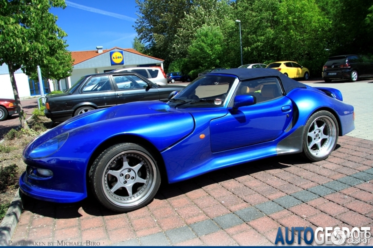 Marcos Mantis Quad Cam V8 Spyder