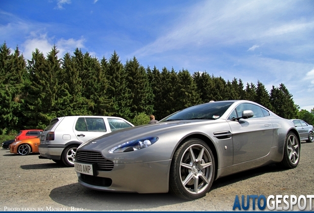 Aston Martin V8 Vantage