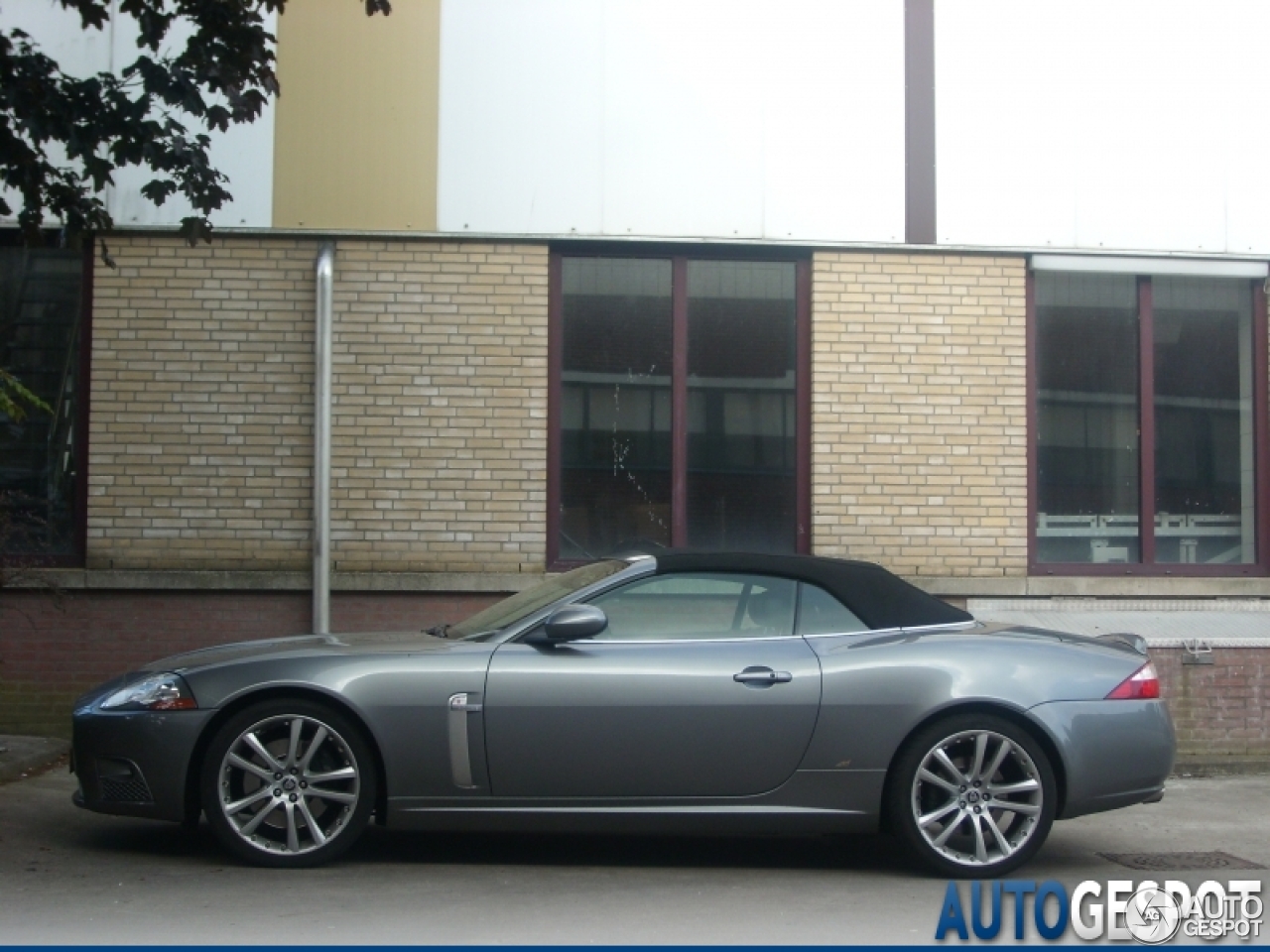 Jaguar XKR Convertible 2006