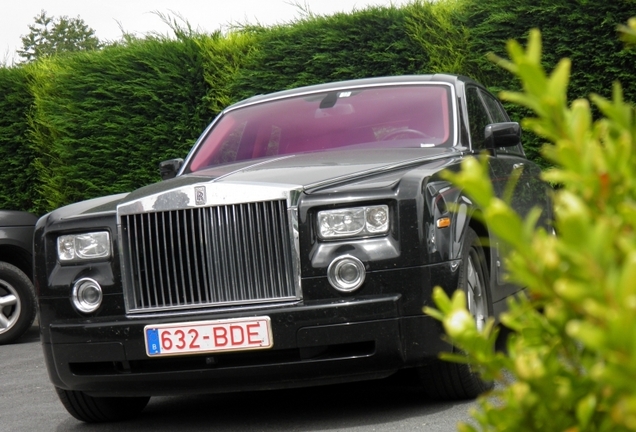 Rolls-Royce Phantom Black