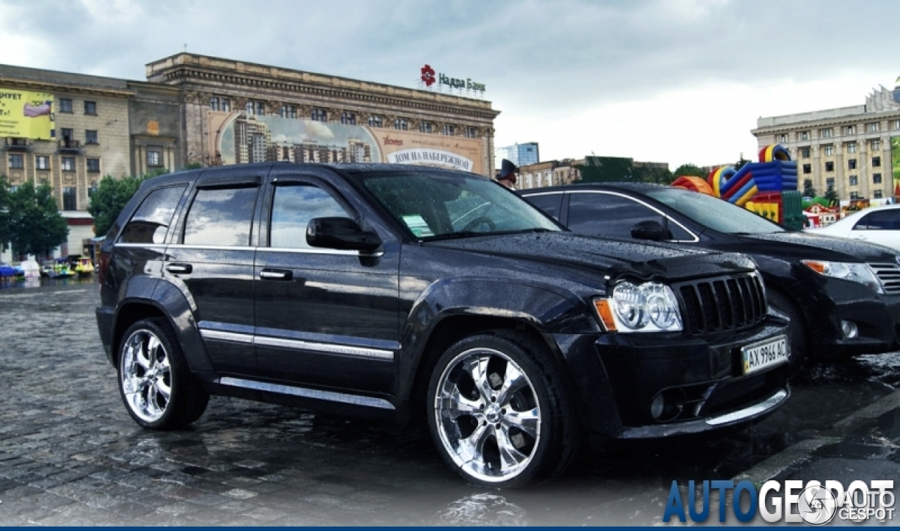 Jeep Grand Cherokee SRT-8 2005