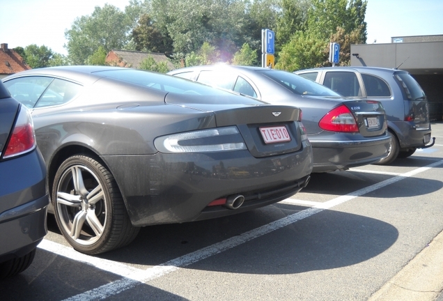 Aston Martin DB9