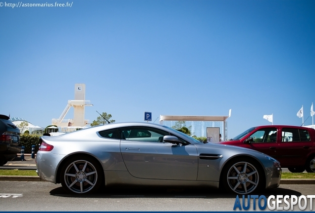 Aston Martin V8 Vantage