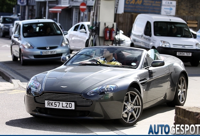 Aston Martin V8 Vantage Roadster