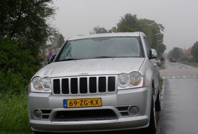 Jeep Grand Cherokee SRT-8 2005