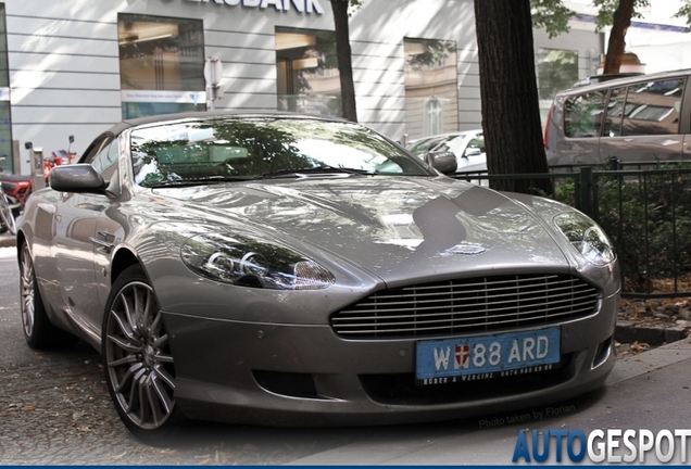 Aston Martin DB9 Volante