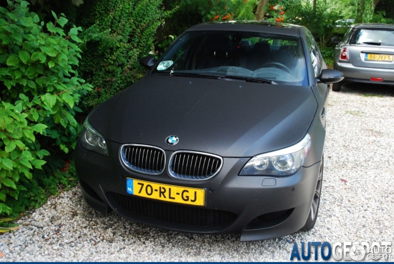 BMW M5 E60 2005