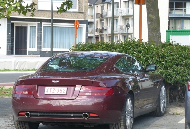 Aston Martin DB9