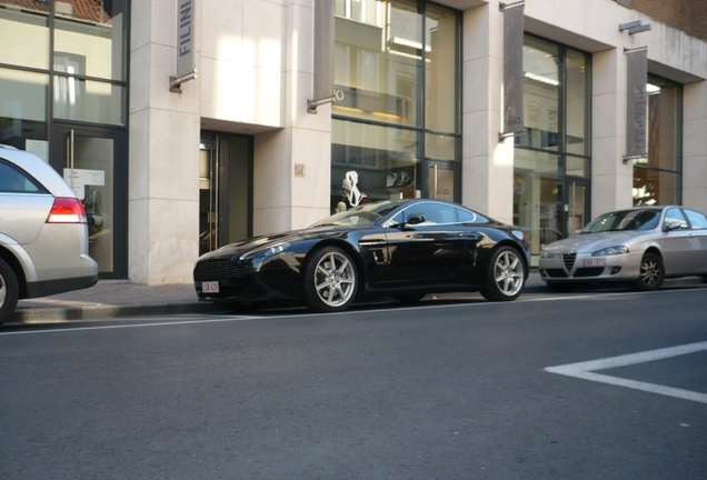 Aston Martin V8 Vantage