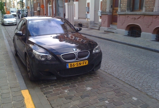 BMW M5 E60 2005