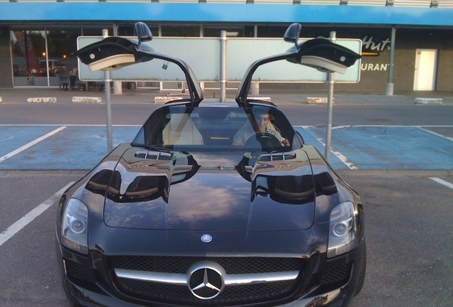 Mercedes-Benz SLS AMG