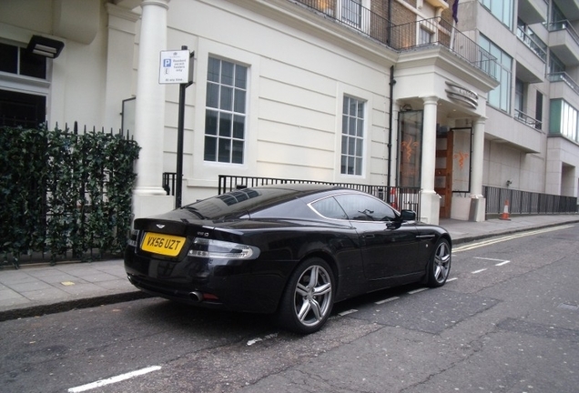 Aston Martin DB9