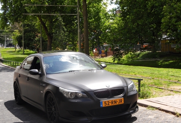 BMW M5 E60 2005