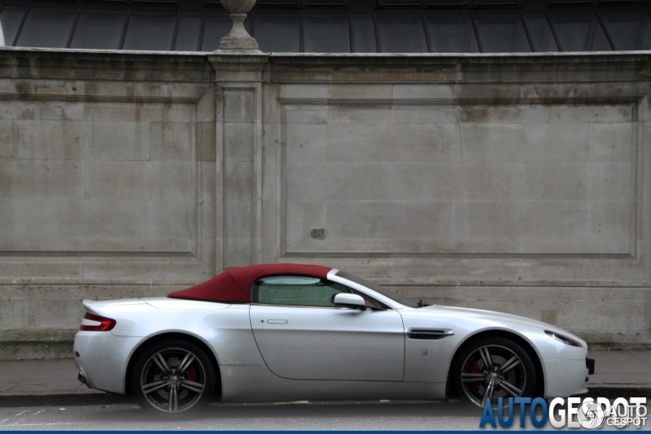 Aston Martin V8 Vantage Roadster