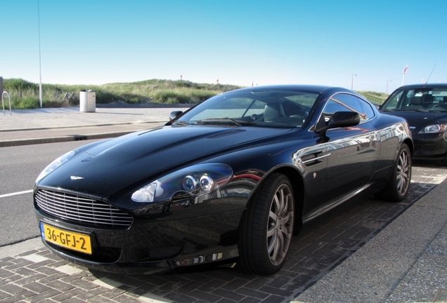 Aston Martin DB9