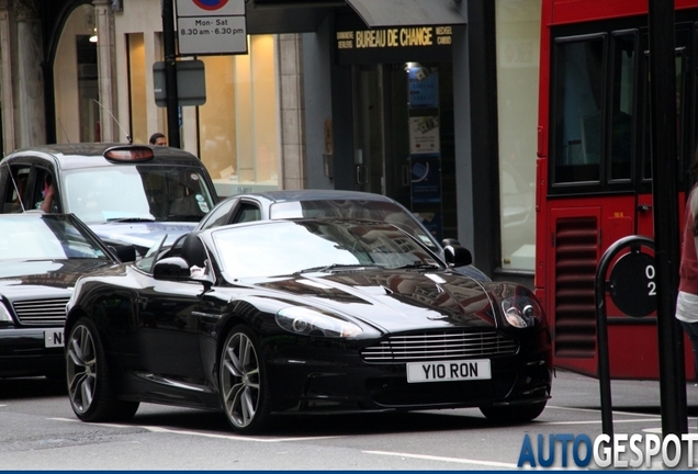 Aston Martin DBS Volante