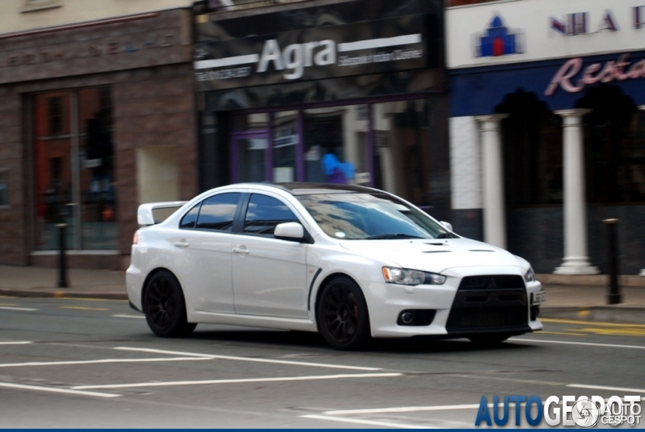 Mitsubishi Lancer Evolution X GSR FQ-300