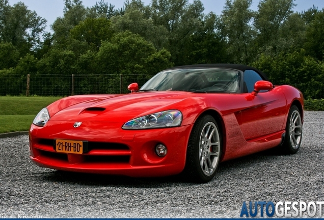 Dodge Viper SRT-10 Roadster 2003