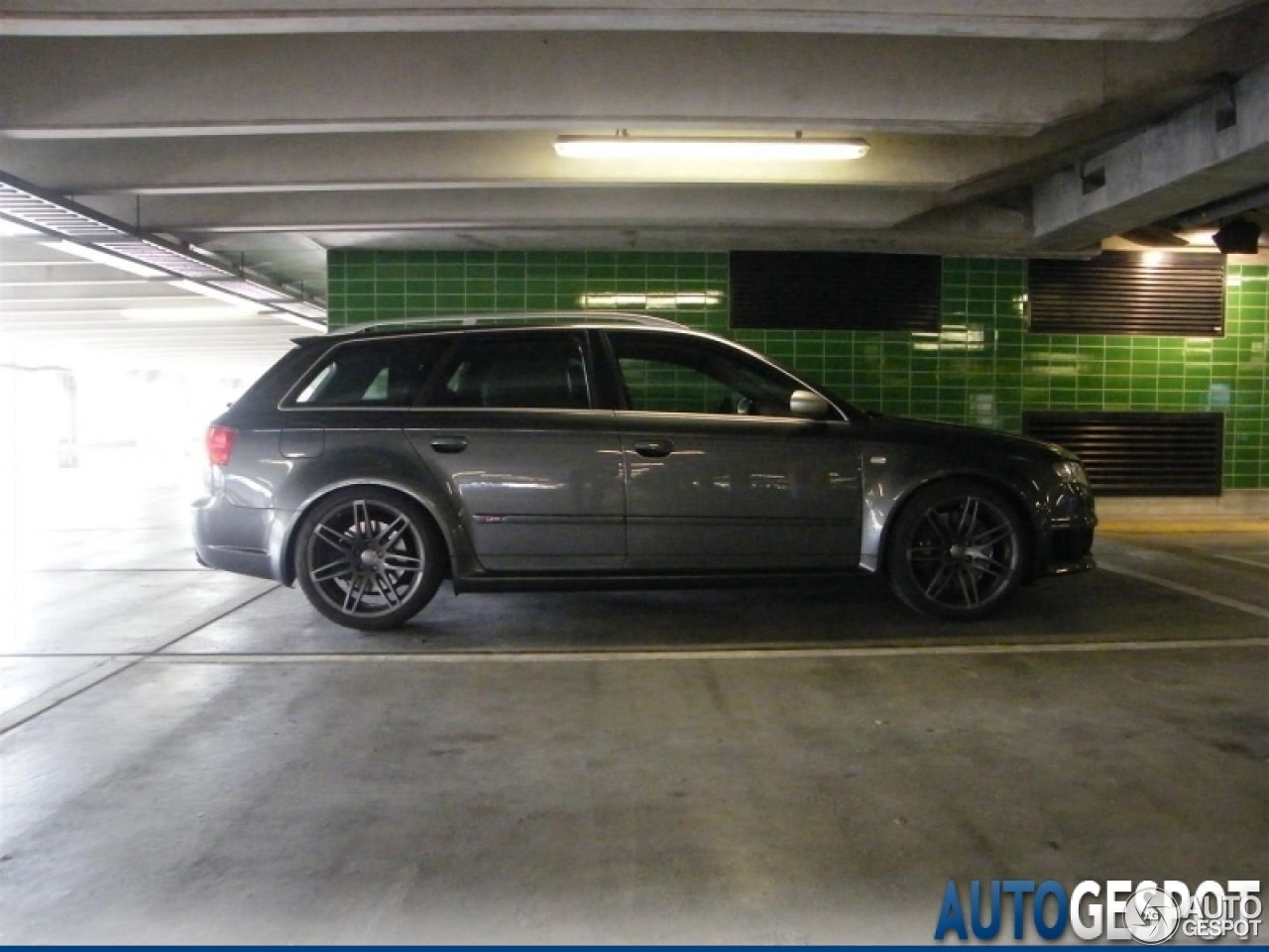 Audi RS4 Avant B7