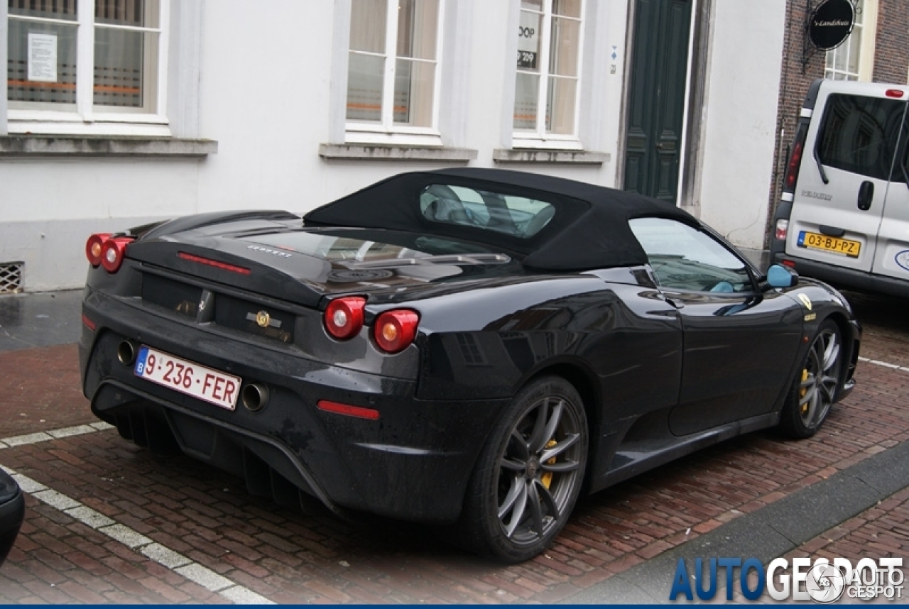 Ferrari Scuderia Spider 16M