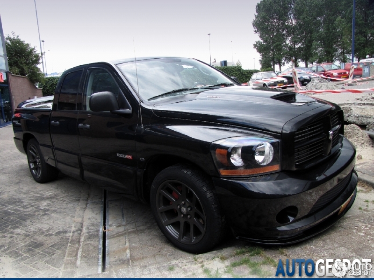 Dodge RAM SRT-10 Quad-Cab Night Runner