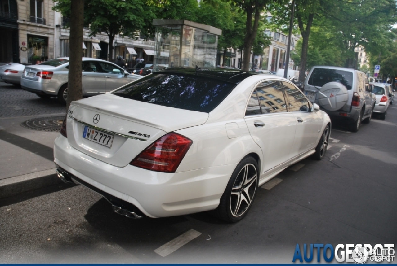 Mercedes-Benz S 63 AMG W221 2011