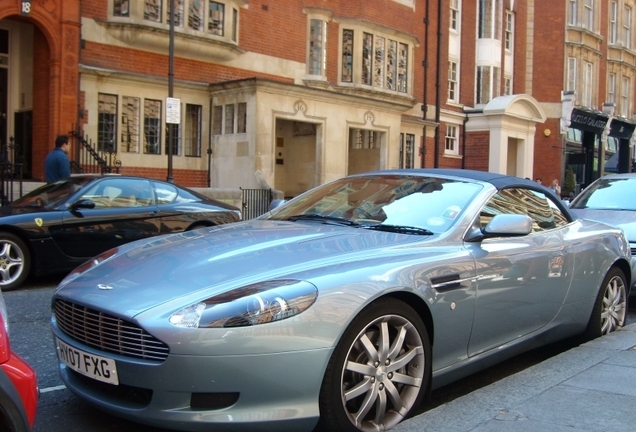 Aston Martin DB9 Volante