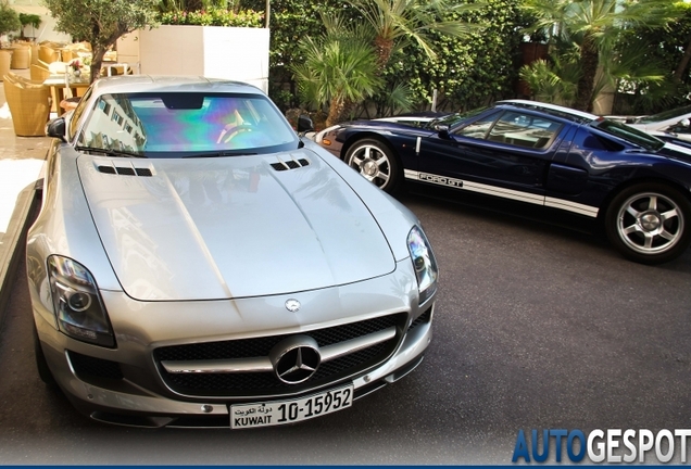 Mercedes-Benz SLS AMG